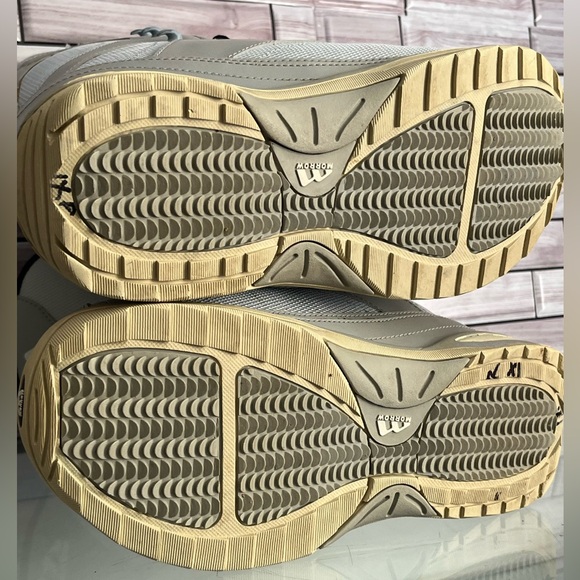 Morrow snowboard boots. Women size 8. Used. Cleaned and sanitized. - Picture 9 of 11